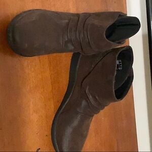 Cloudsteppers by Clarks Brown Ankle Boots